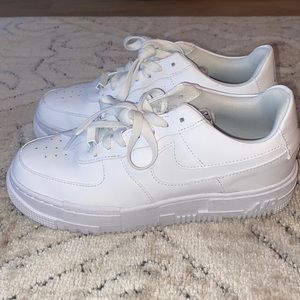 Nike Air Force 1 Pixel size 9